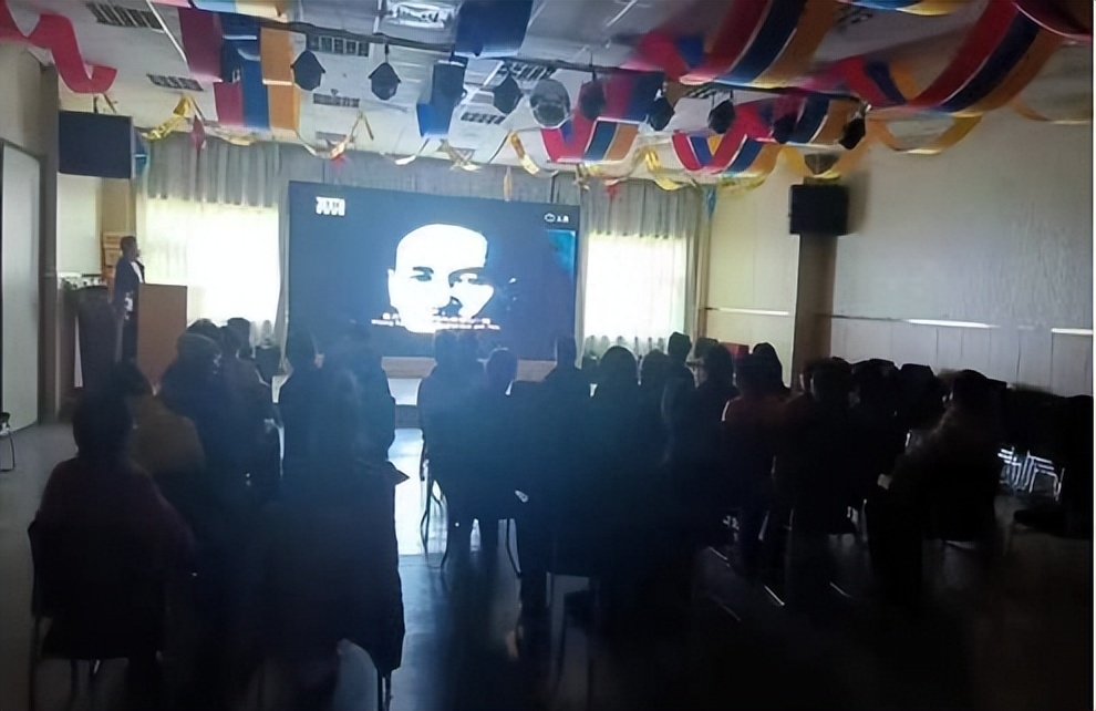 “黨建＋學(xué)習(xí)”，爭做基層黨建的擎旗人